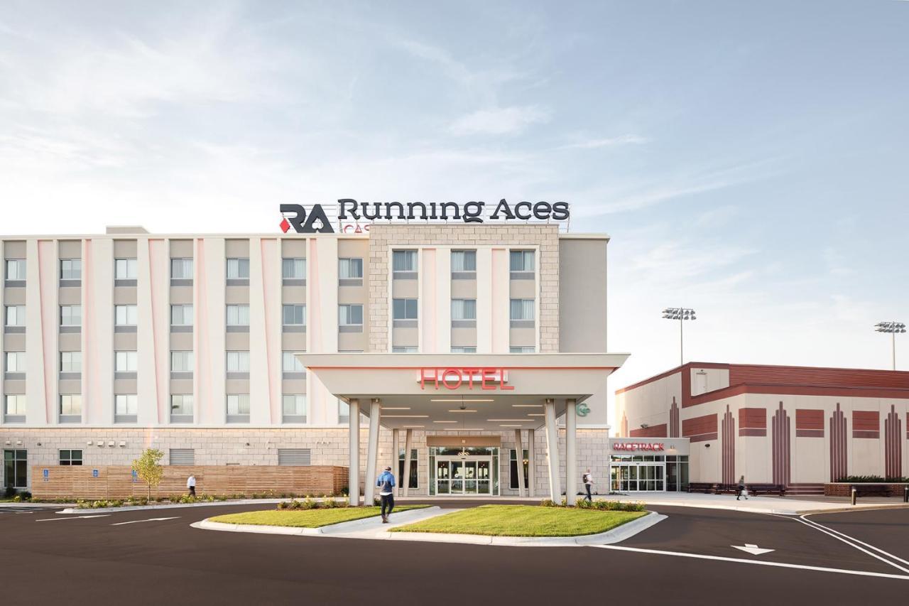 Running Aces Hotel & Casino, Trademark Collection By Wyndham Forest Lake Exterior foto
