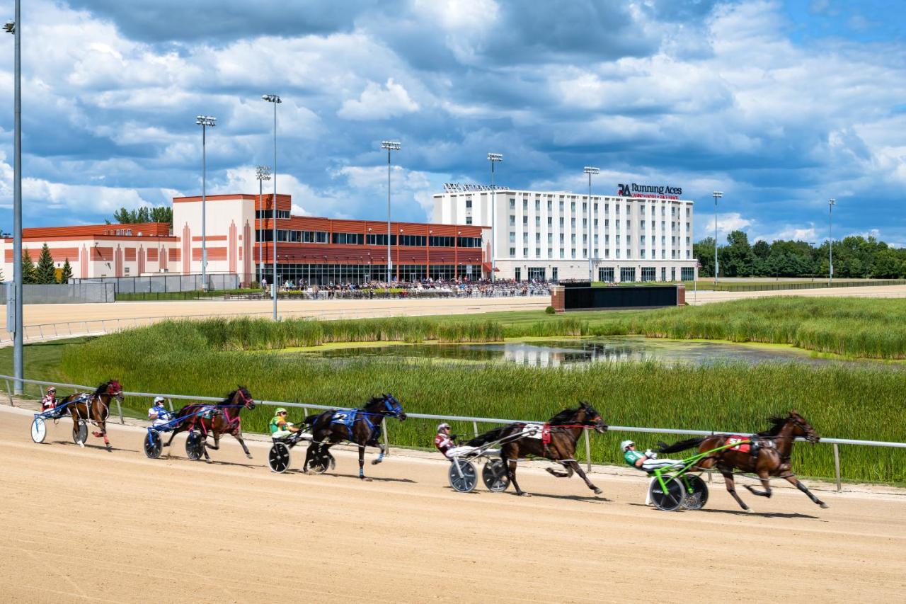 Running Aces Hotel & Casino, Trademark Collection By Wyndham Forest Lake Exterior foto